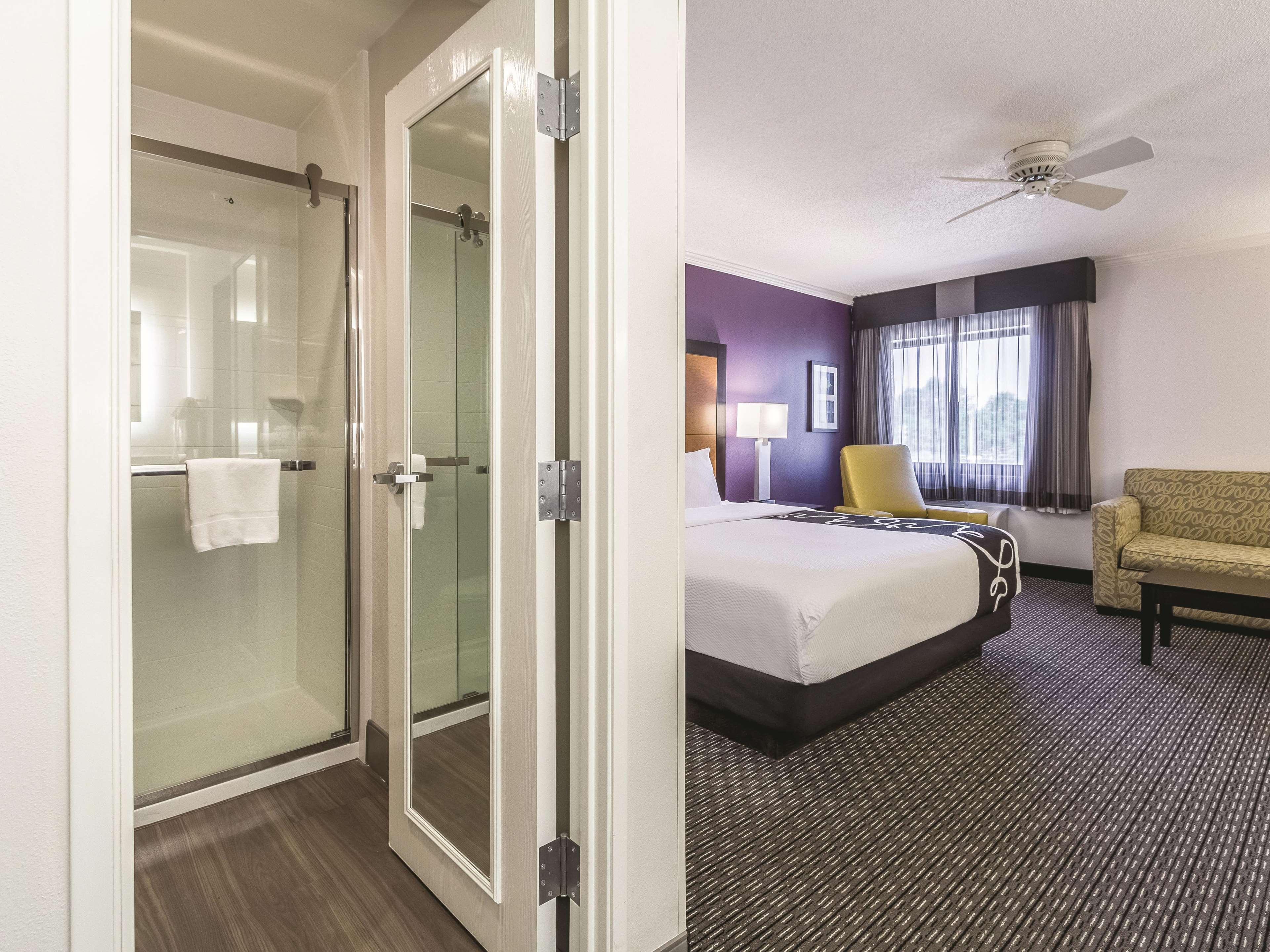 מלון La Quinta By Wyndham Cleveland - Airport North מראה חיצוני תמונה