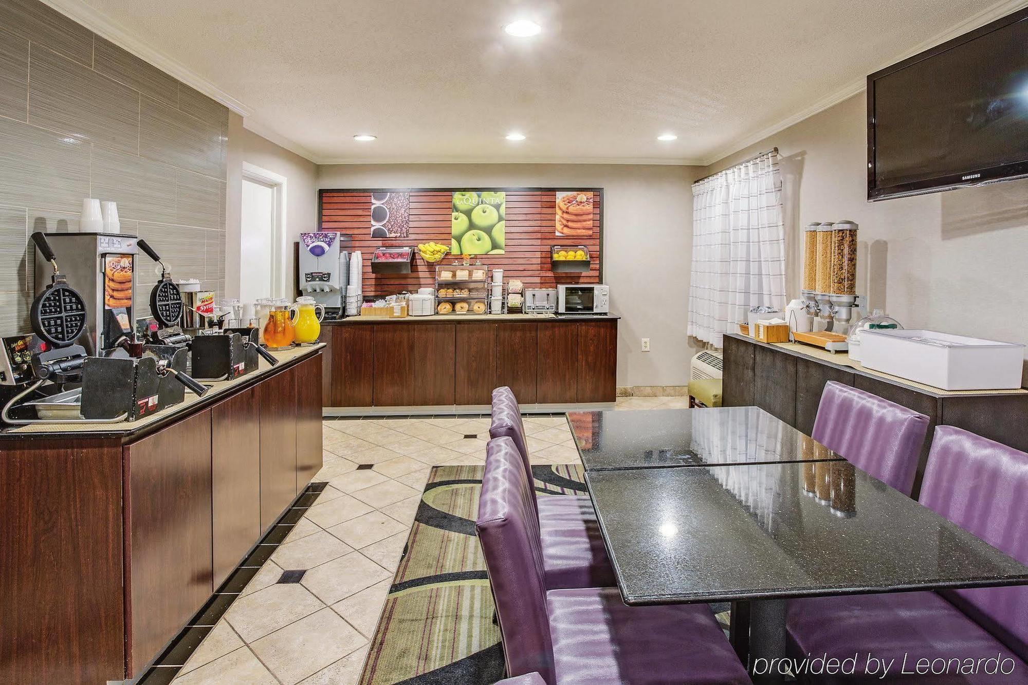 מלון La Quinta By Wyndham Cleveland - Airport North מראה חיצוני תמונה