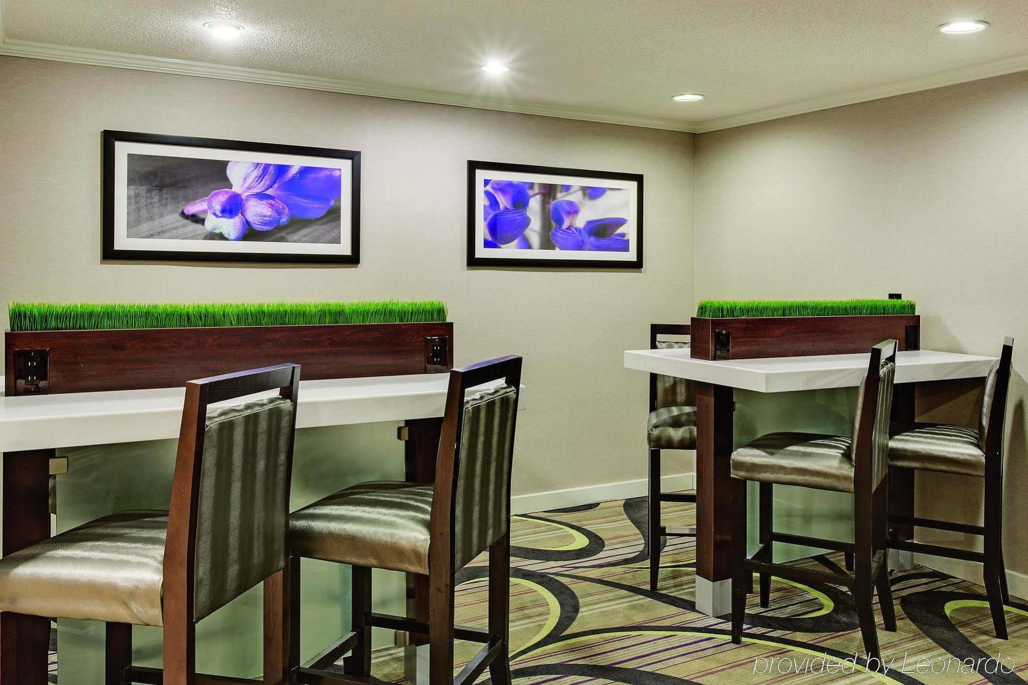 מלון La Quinta By Wyndham Cleveland - Airport North מראה חיצוני תמונה