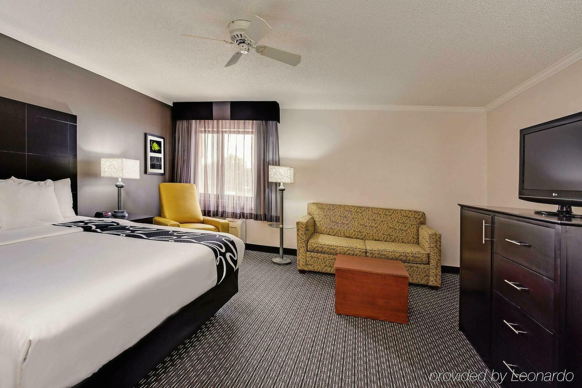 מלון La Quinta By Wyndham Cleveland - Airport North מראה חיצוני תמונה