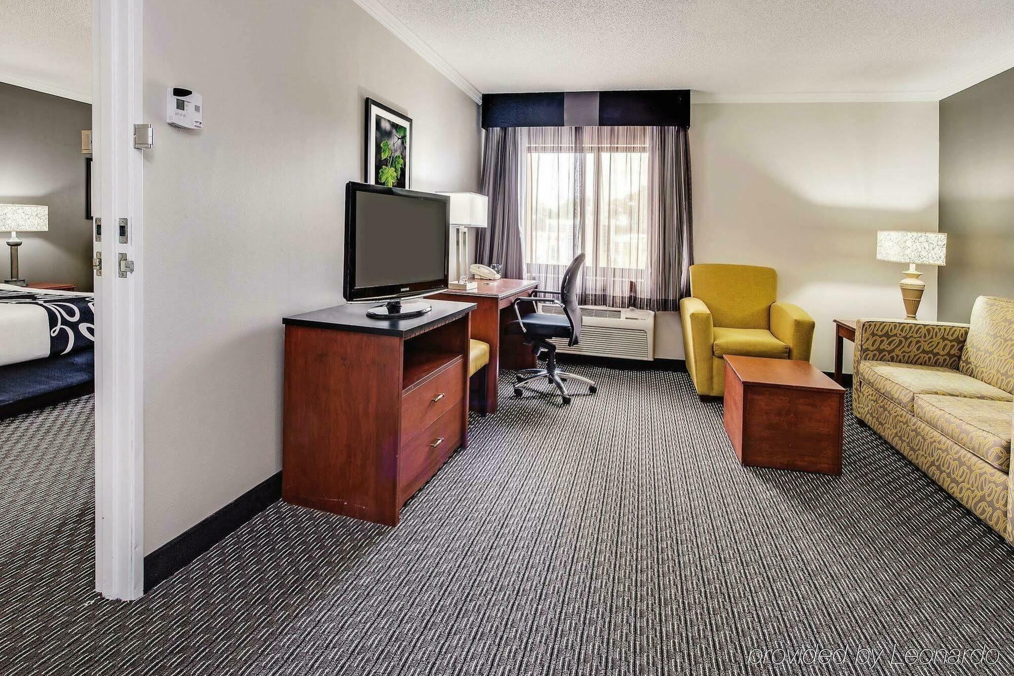 מלון La Quinta By Wyndham Cleveland - Airport North מראה חיצוני תמונה