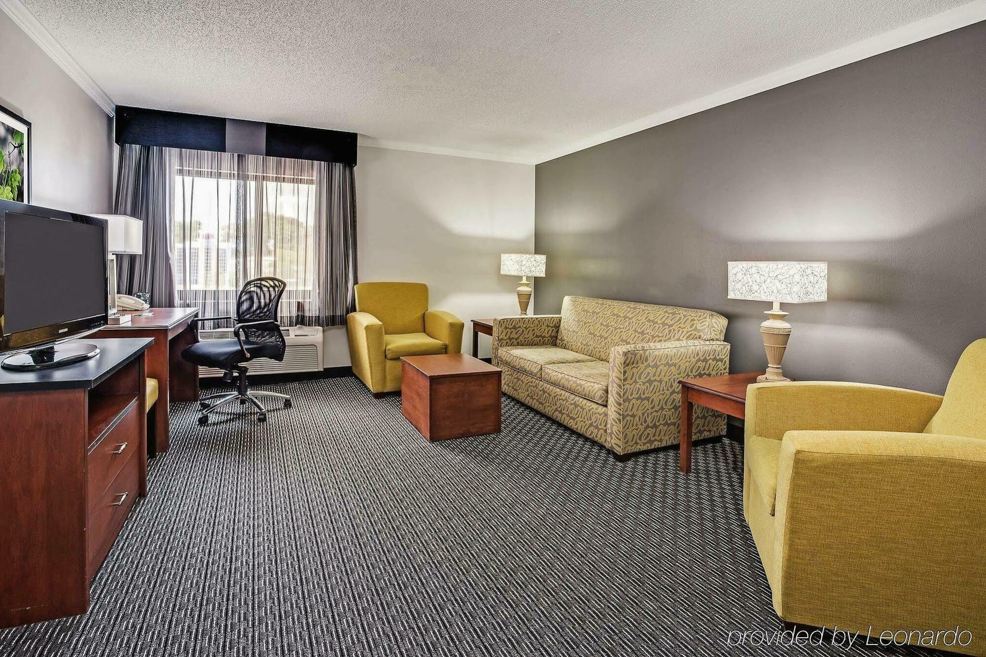 מלון La Quinta By Wyndham Cleveland - Airport North מראה חיצוני תמונה