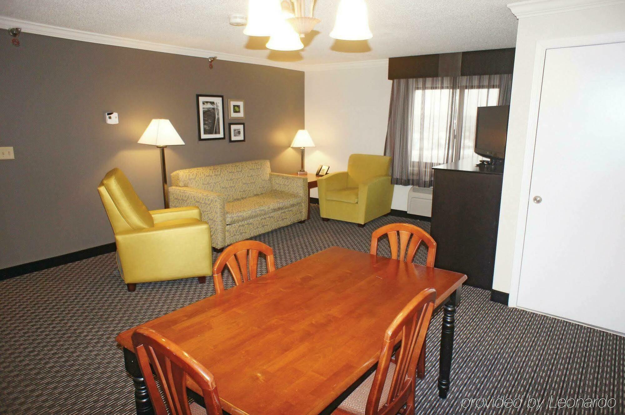 מלון La Quinta By Wyndham Cleveland - Airport North מראה חיצוני תמונה